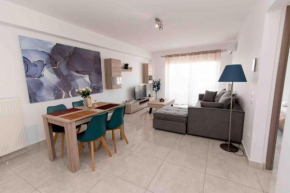 Lovely 2-bedroom apartment with a city view (F10)